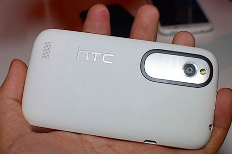 HTC-T328w-dual-SIM-Android-40-ICS