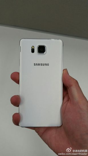 3_5_Samsung-Galaxy-Alpha-Blanc-02